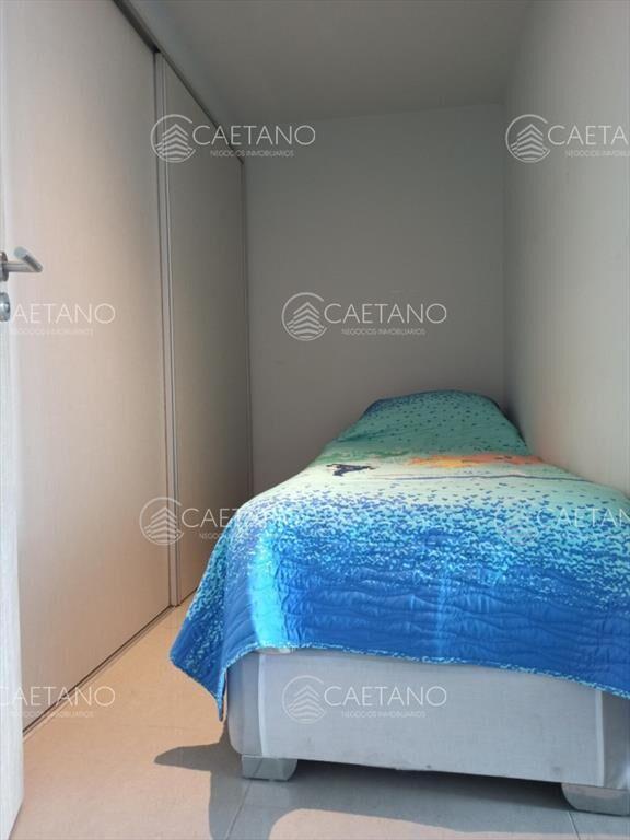 Un dormitorio y medio con hermosa vista a Playa