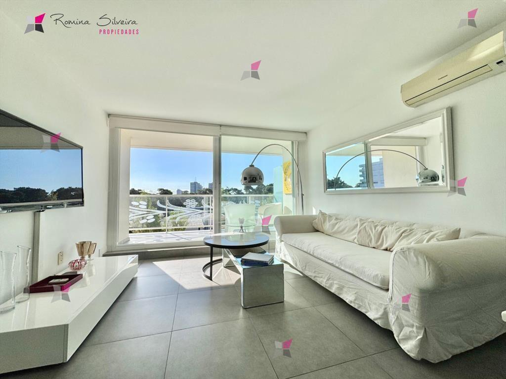 VENTA DE APARTAMENTO DE 1 DORMITORIO Y MEDIO EN