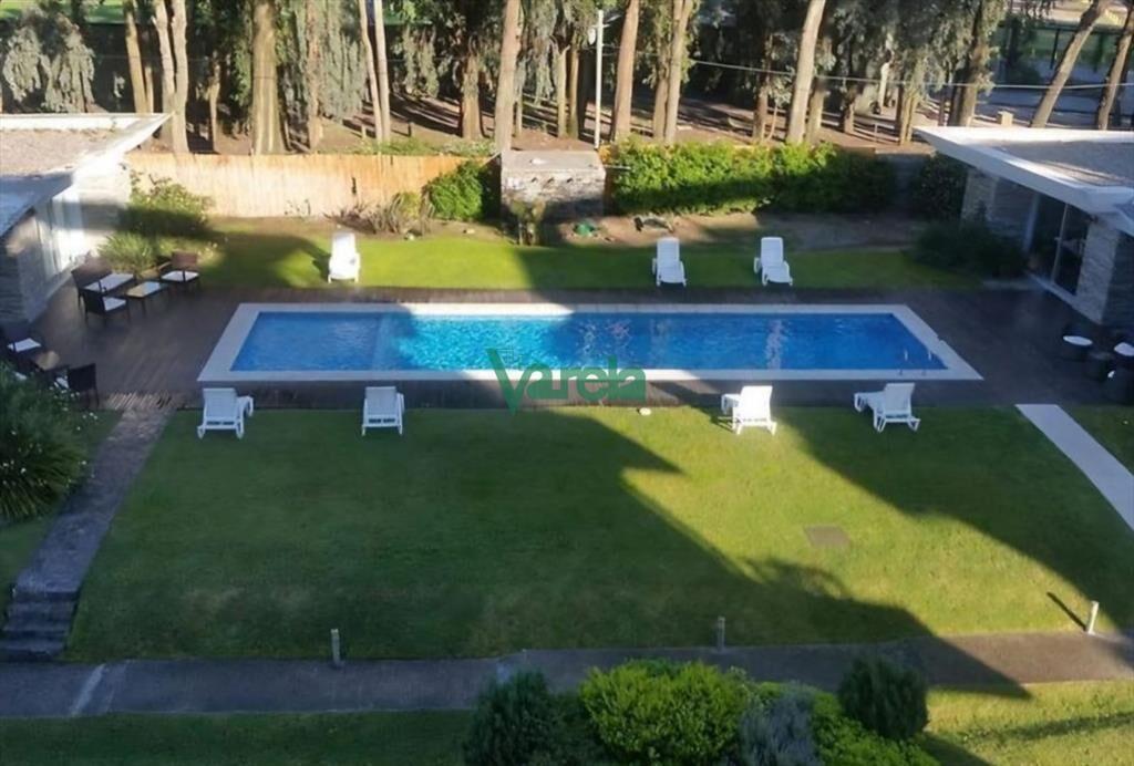 Venta apartamento, Punta Gorda,2 garajes, todos