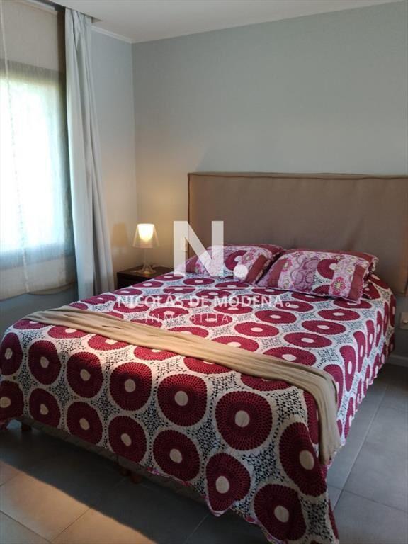 Casa en alquiler anual barrio privado en Parque