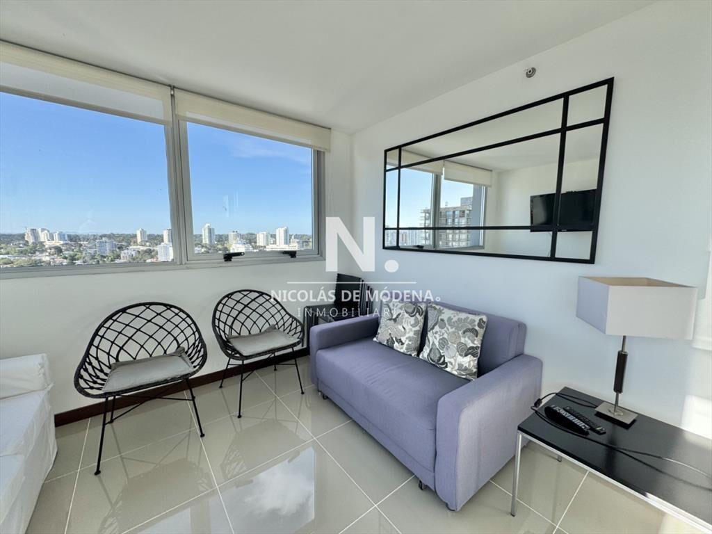 Penthouse de 3 dormitorios en suite a metros del