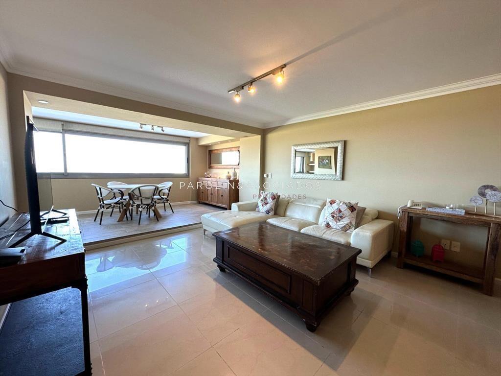 Apartamento en venta de 3 dormitorios en Playa