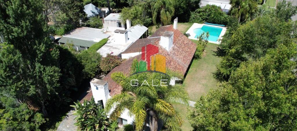 En venta casa en Barrio Golf, Punta del Este de 6