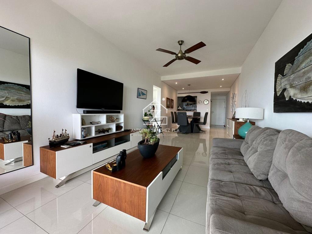 Vende departamento en Azure tower, playa mansa de 2 dormito