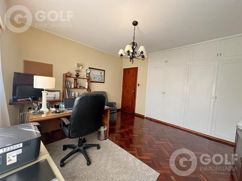 Venta de Casa 4 dormitorios en Carrasco Sur