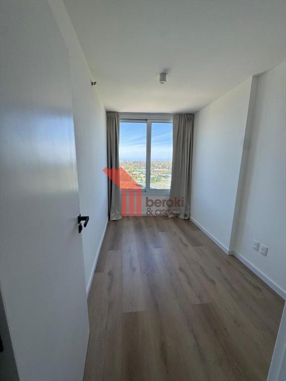 Alquiler apartamento 3 dormitorios, 2 baños, balcón, gara