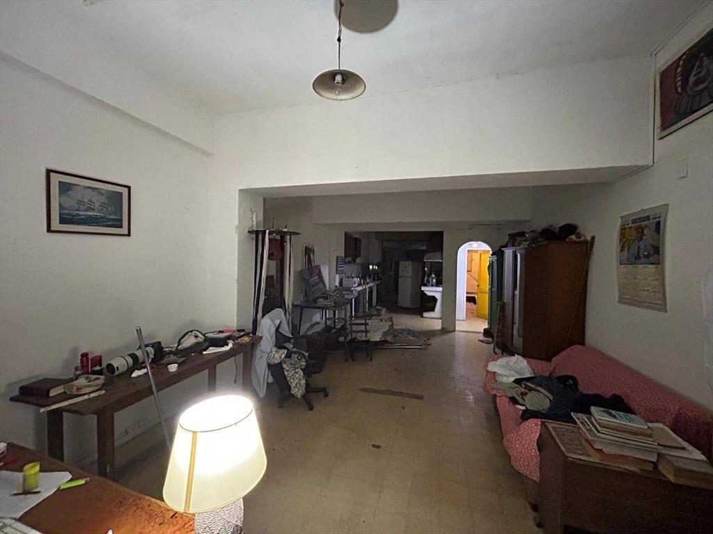 Alquiler de Local comercial o Casa en Calle Canelones con 18