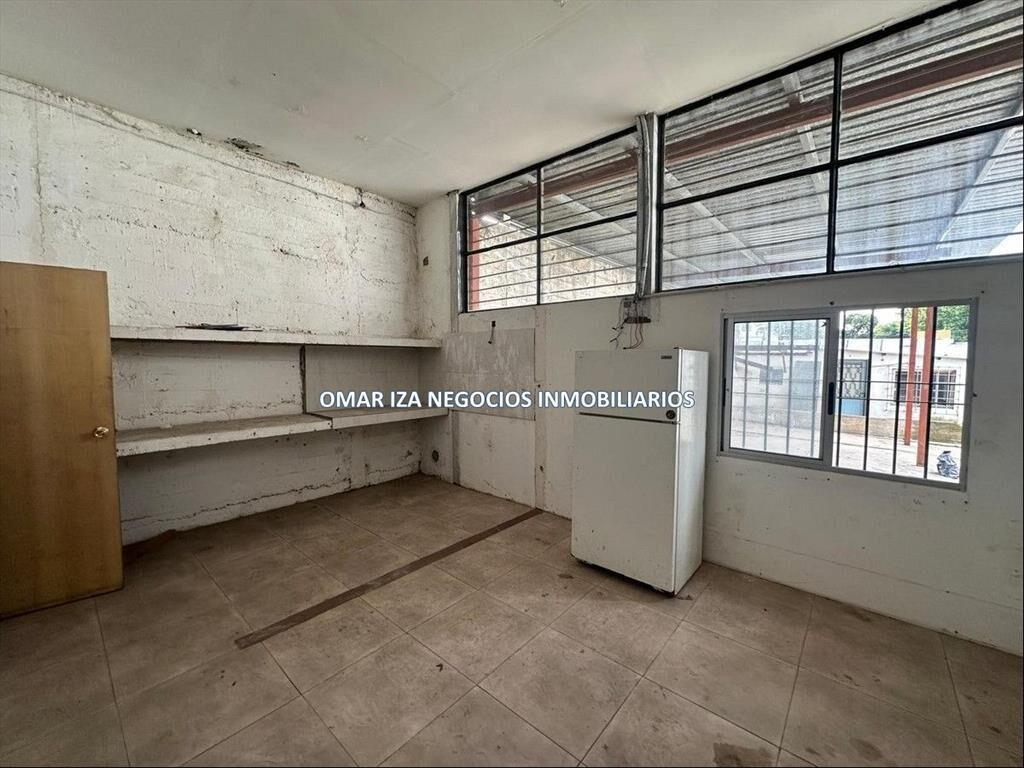 Venta casa + galpón en Barrio Ituzaingó, prox Hipodromo de