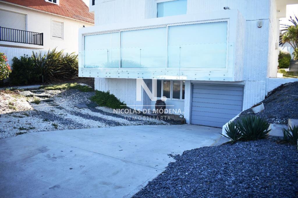 Casa en venta con vista al mar.