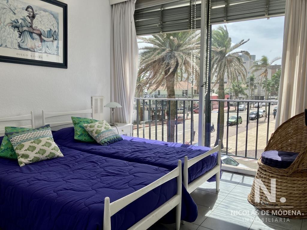 Apartamento en venta de 2 dormitorios zona Peninsula, PUNTA