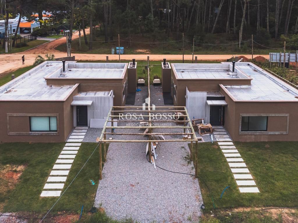 VENTA DE CASAS EN BARRIO PRIVADO