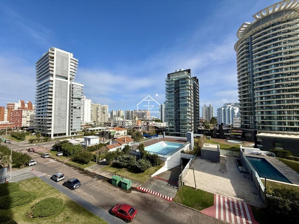 Apartamento en venta - Torre Manhattan, Punta del