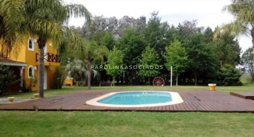 CHACRA EN VENTA DE 5 DORMITORIOS EN LA BARRA