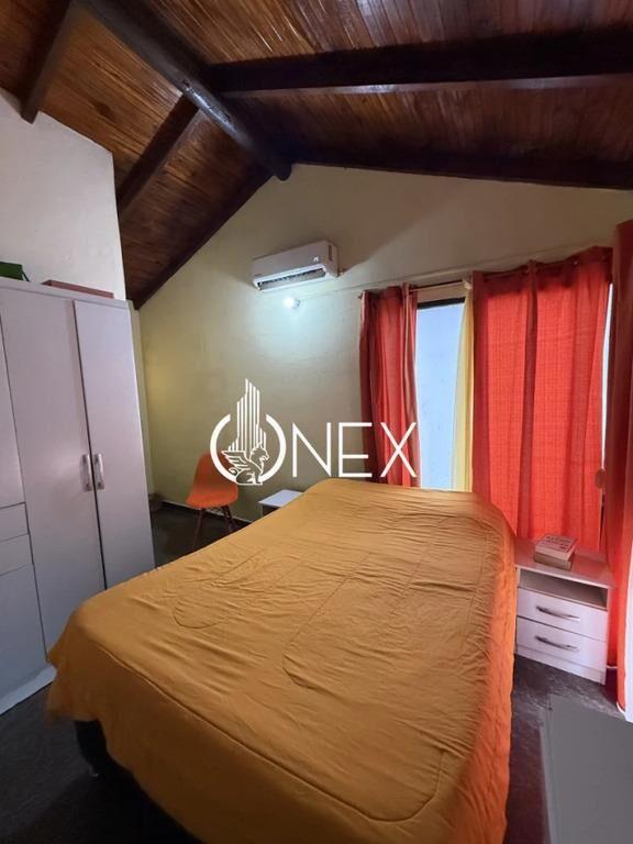Se venden 2 casas + monoambiente en un mismo -