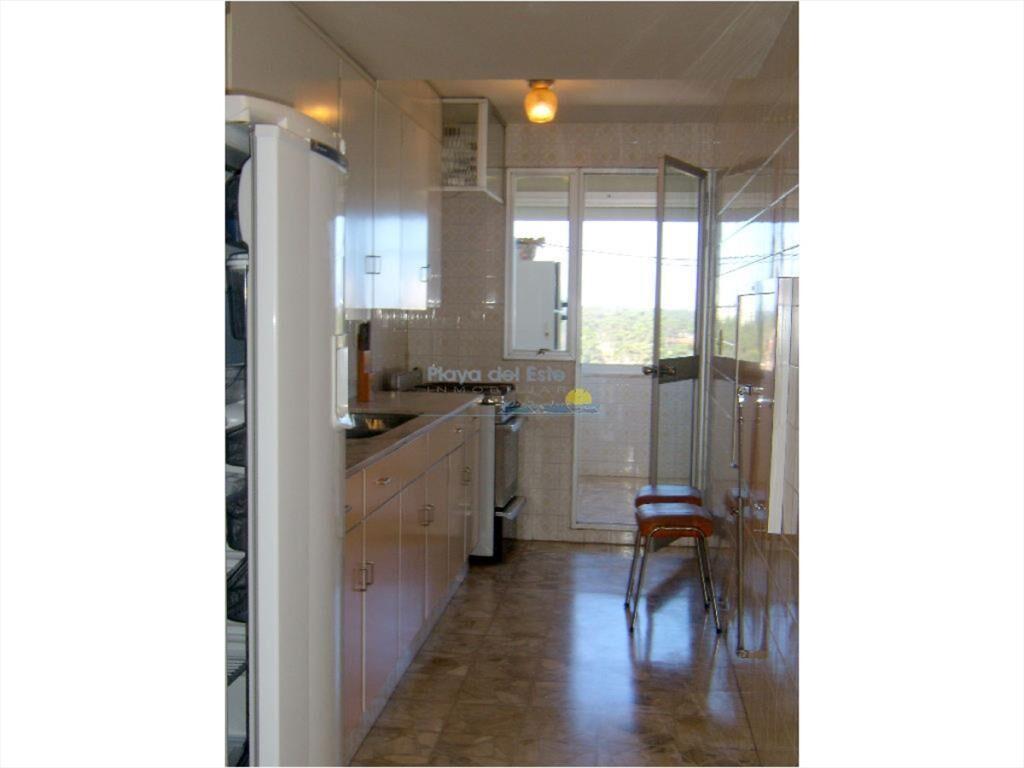 Apartamento en Venta de 3 dormitorios en Punta ,