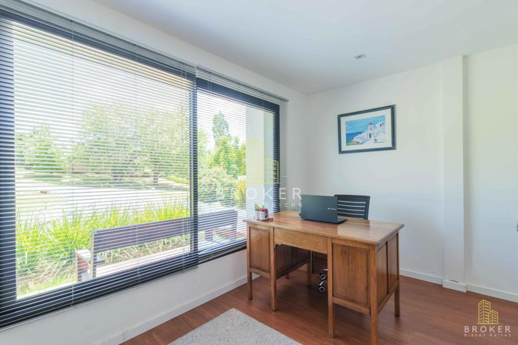 Venta Casa 4 dormitorios en Lomas de La Tahona