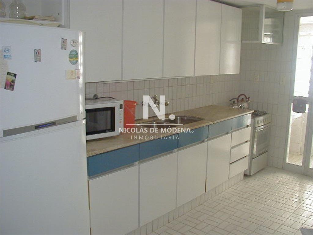 Venta apartamento en Playa Mansa 2 dormitorios