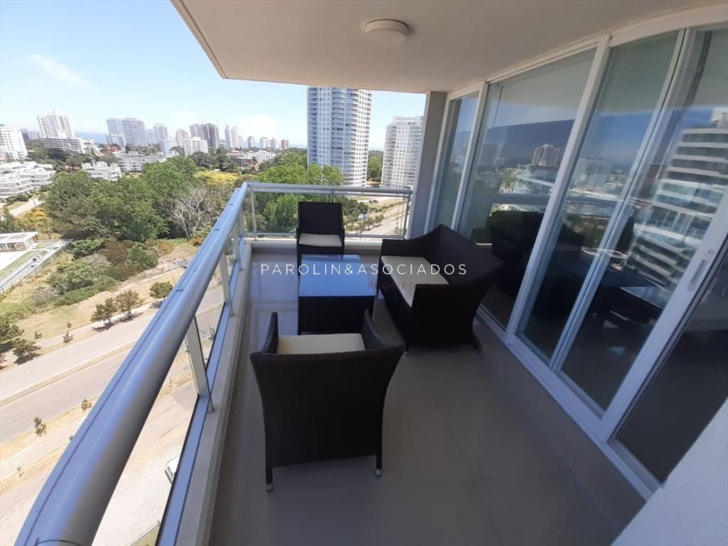 Apartamento en venta en Torre One a metros de del