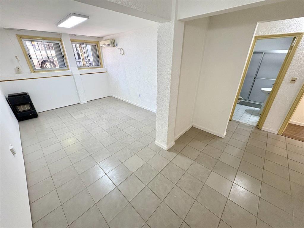 Venta de Apartamento con 2 dormitorios y patio en Cordón. CO