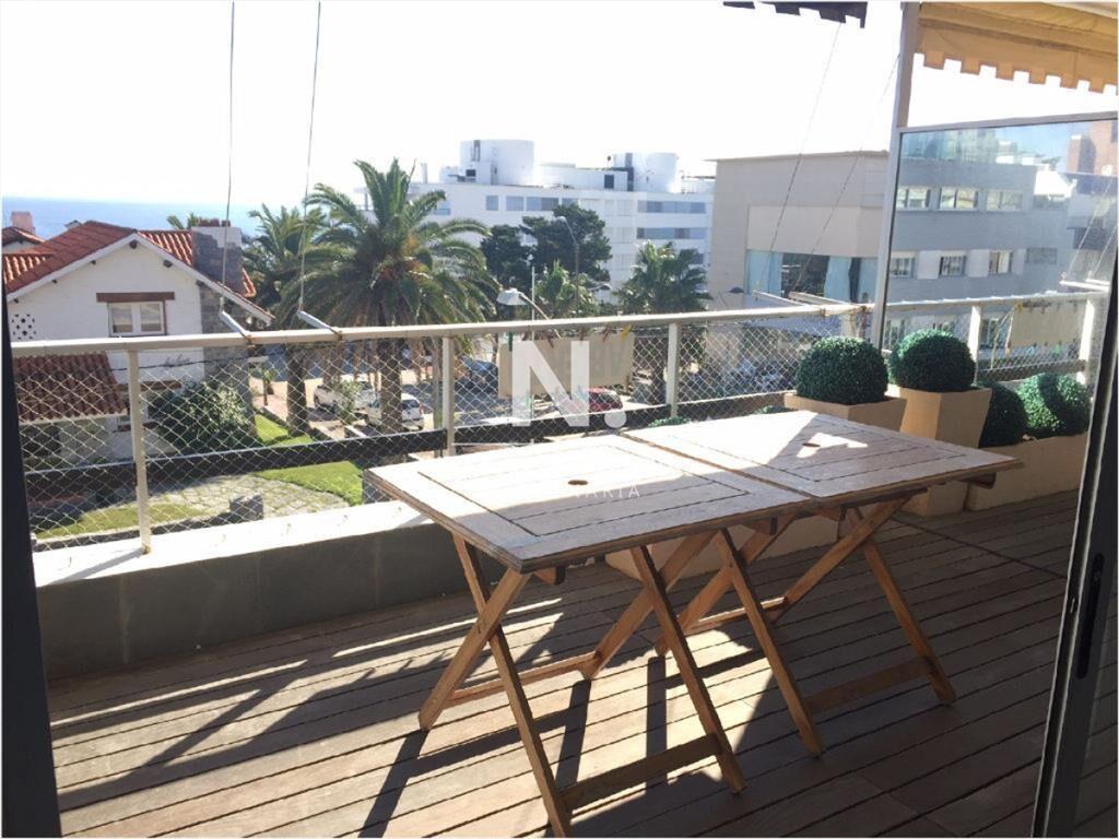 Imperdible departamento en Peninsula, Punta del