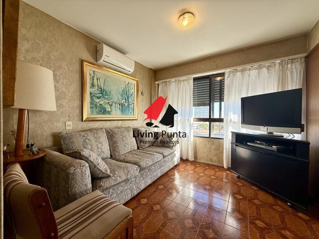 Venta Amplio Apartamento en Torre Amalfi Playa