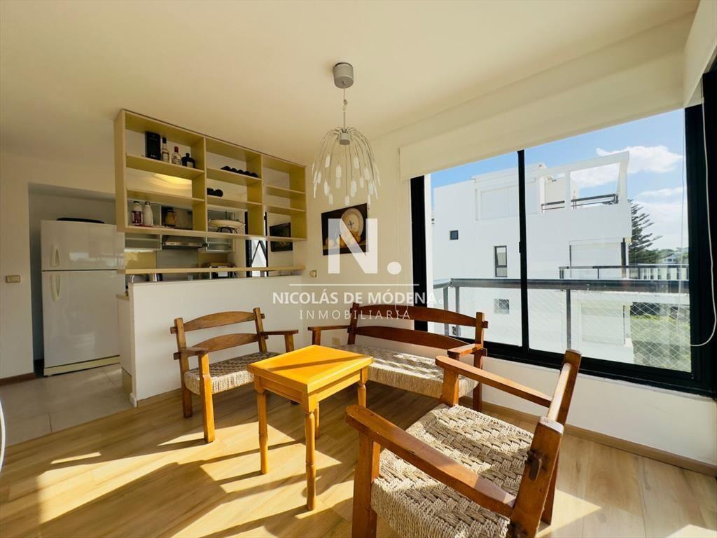 Apartamento en venta frente a playa brava, Pent