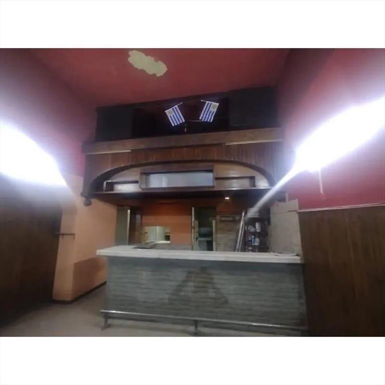 Local comercial en el Centro (Montevideo)
