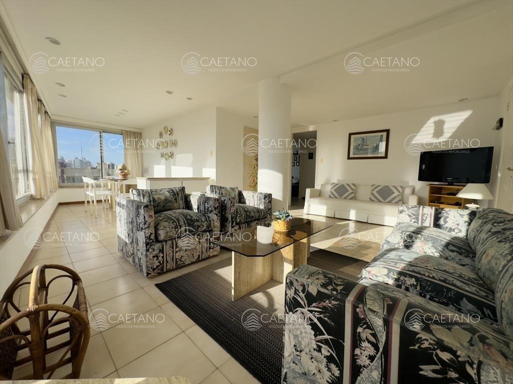 Apartamento en venta, dos dormitorios, 2 baños, peninsula.