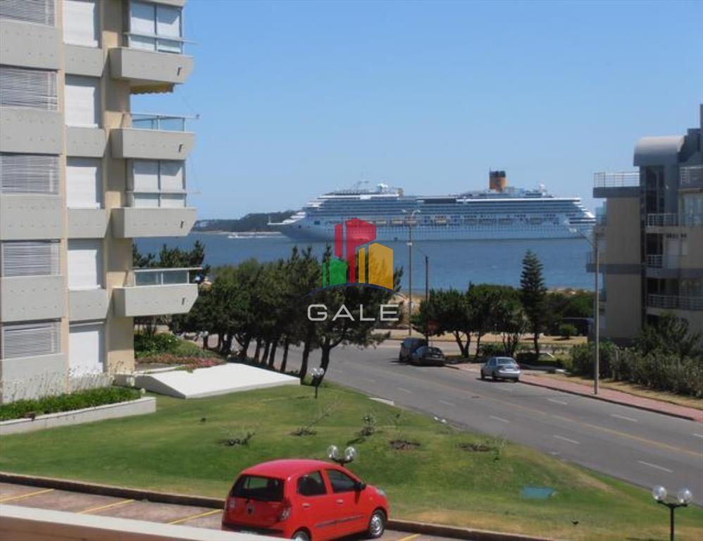 Alquiler de apartamento de 3 dormitorios en Punta del Este