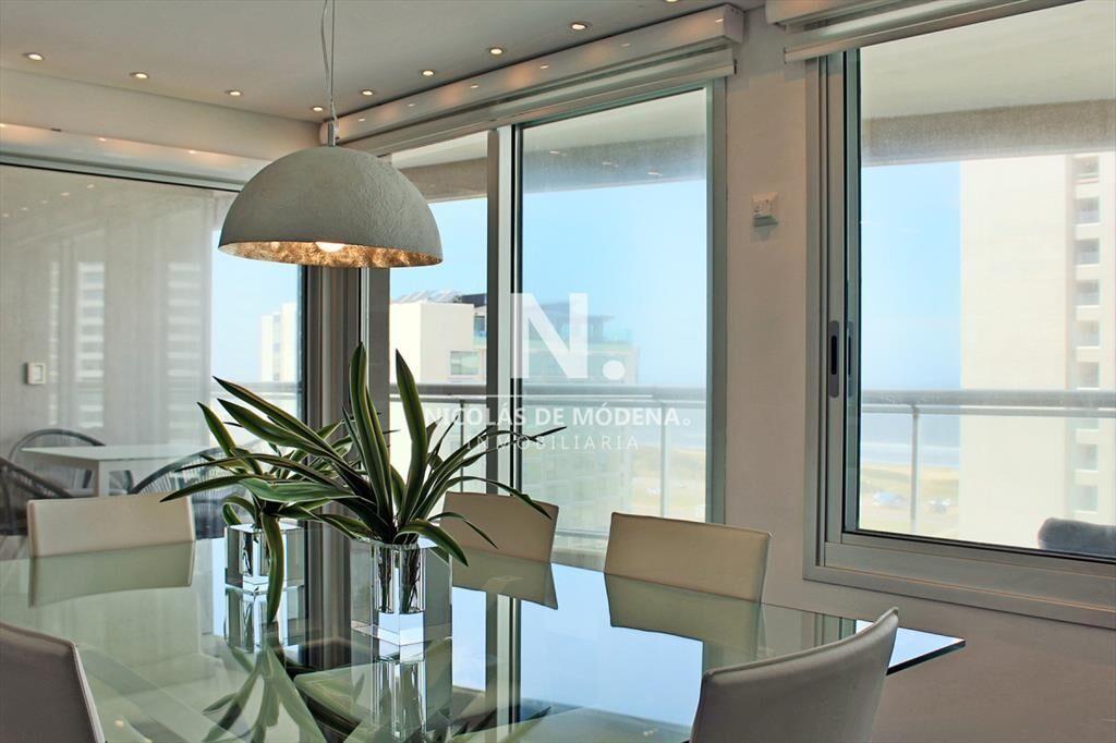 Vende apartamento de 3 dormitorios con parrillero