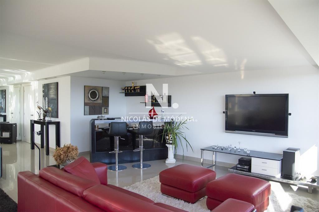 Departamento con agradable vista y excelente