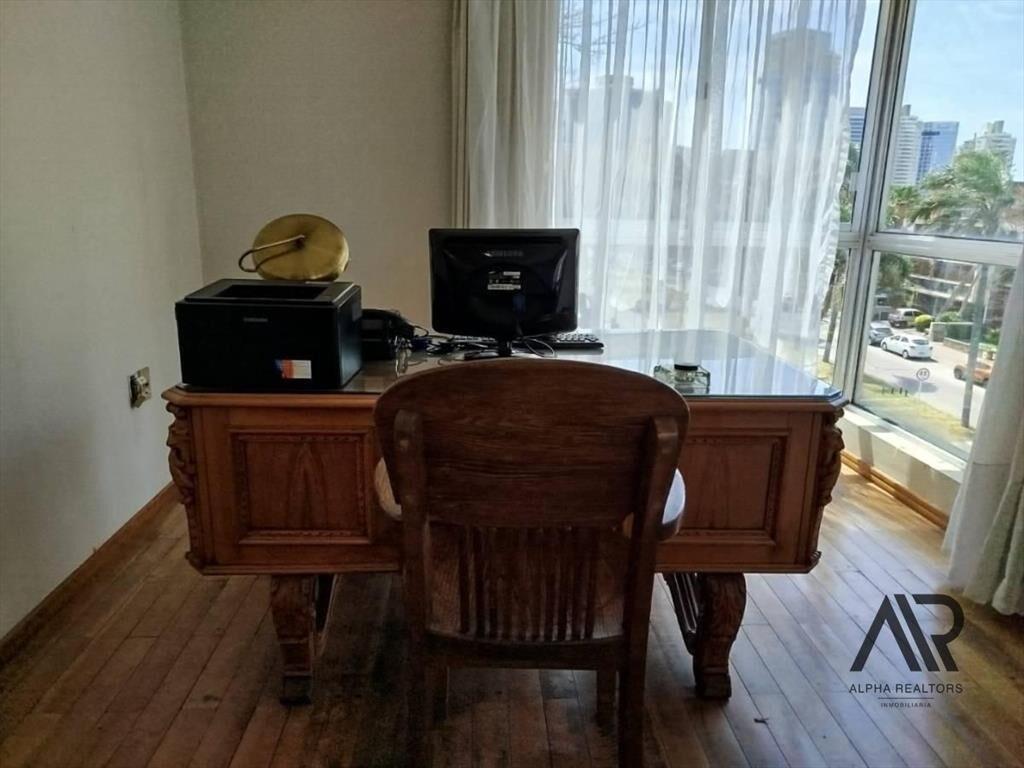 Apartamento 3 Dormitorios en buceo a metros de la rambl...