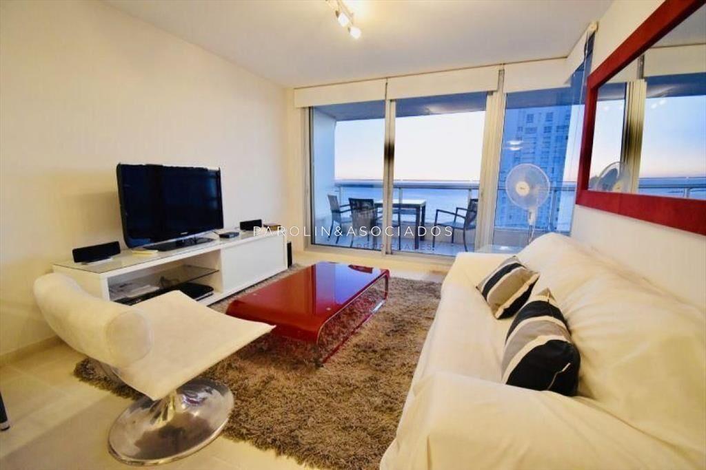 Apartamento en venta de 2 Dormitorios en Season
