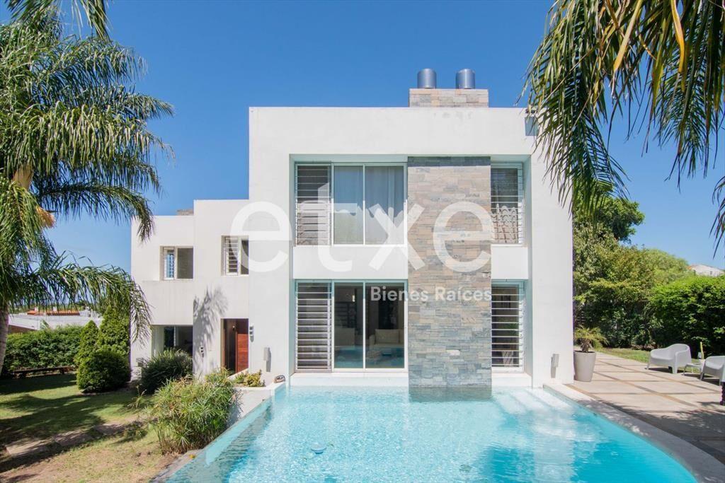 Casa en venta Carrasco...