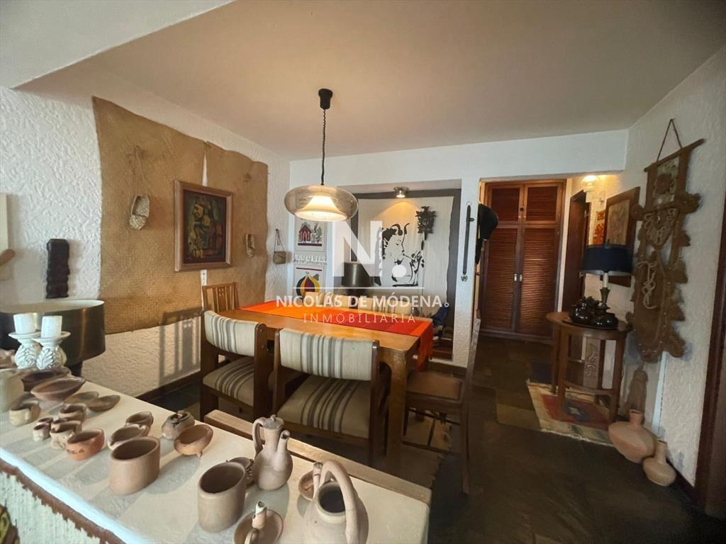 Apartamento de dormitorio y medio en primera de