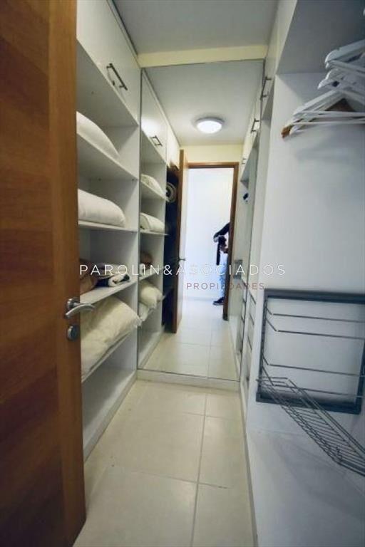 Apartamento en alquiler Playa Mansa 2 dormitorios SEASONS