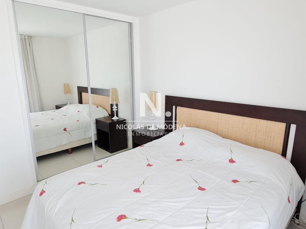 Punta del Este LUX TOWER- Venta departamento 3  9