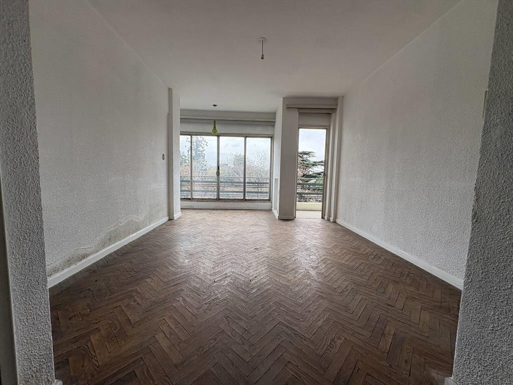 Alquiler Apartamento al frente con un dormitorio y terraza