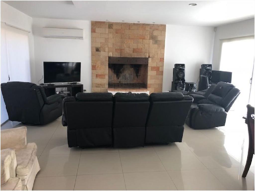 casa a estrenar en zona de playa brava