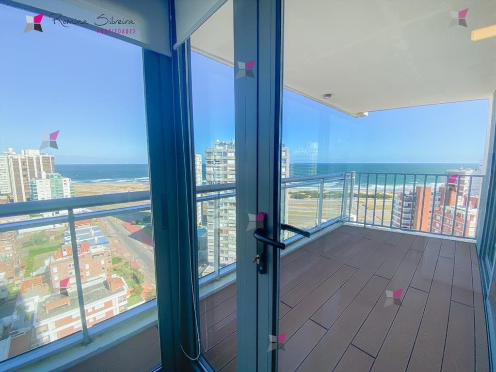Piso alto en Brava, 2 suites más toilette
