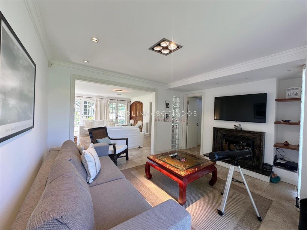 Casa en Venta de 6 Dormitorios en Mansa, Punta