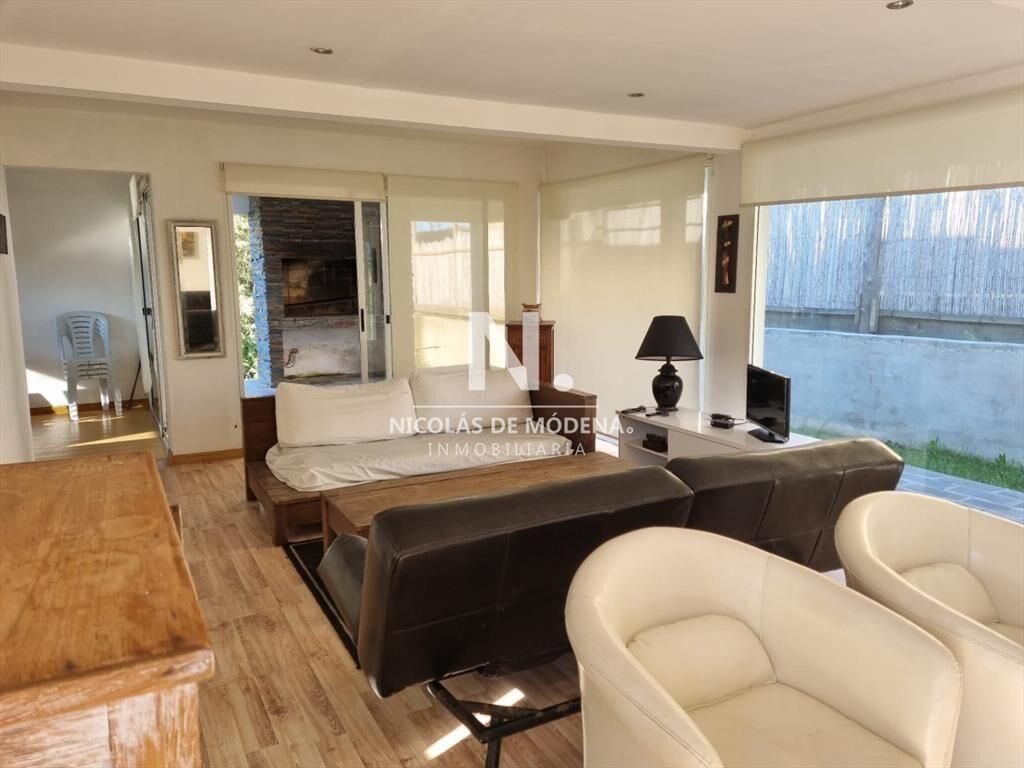 Casa en Altos de Punta Piedras, 3 dormitorios *