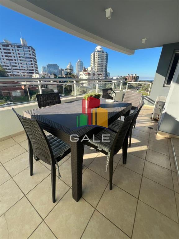 Apartamento Moderno En La Mejor Ubicación de Pde