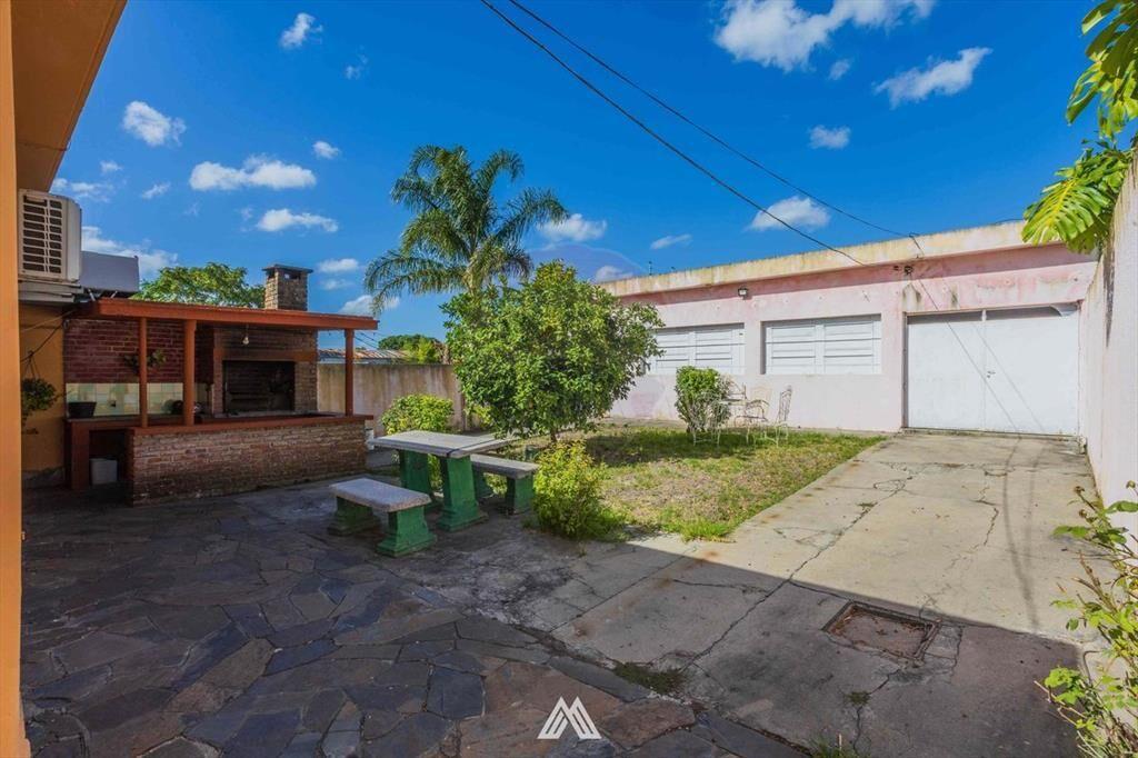 VENTA CASA 3 DORM, 1 B, JARDIN, GALPON, COCHERAS