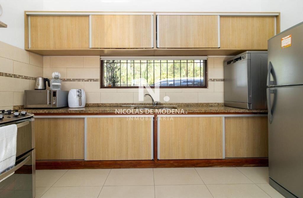 En venta chalet en Marly - Punta del Este de 4