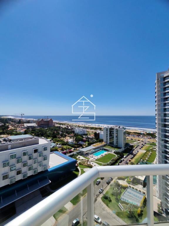 Venta Apartamento de 4 dormitorios Punta del Este