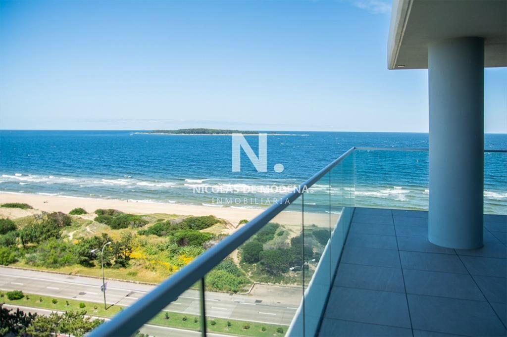 Departamento de 3 suites en Alquiler frente al mar. Venetia