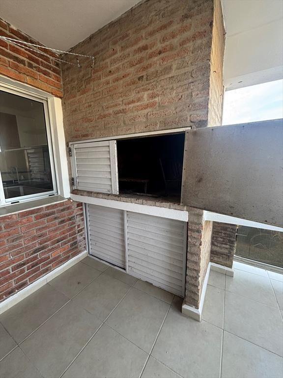 Venta con renta - 2 dormitorios - Cochera -