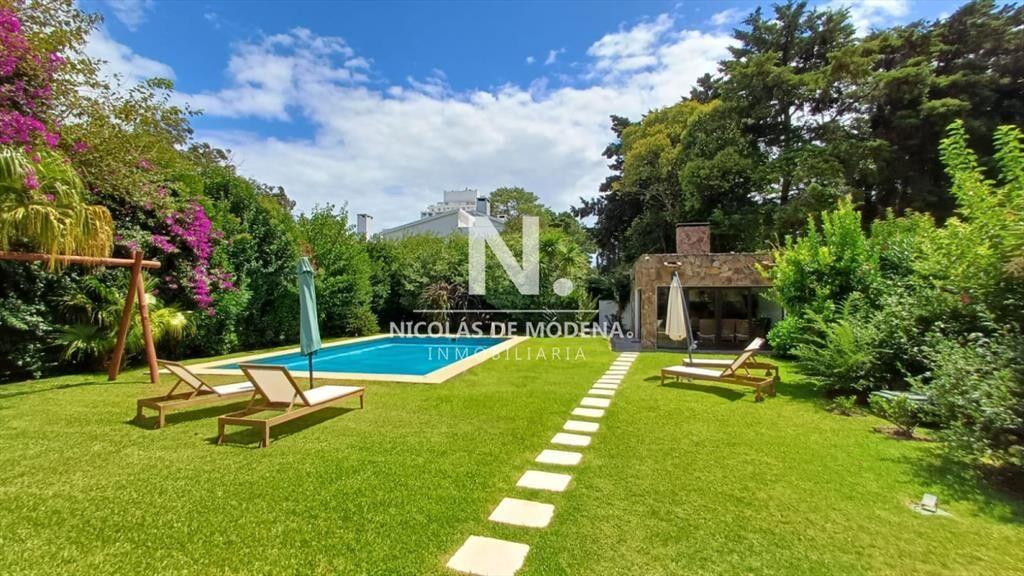 Vende gran casa para vivir todo el año, de 3 en