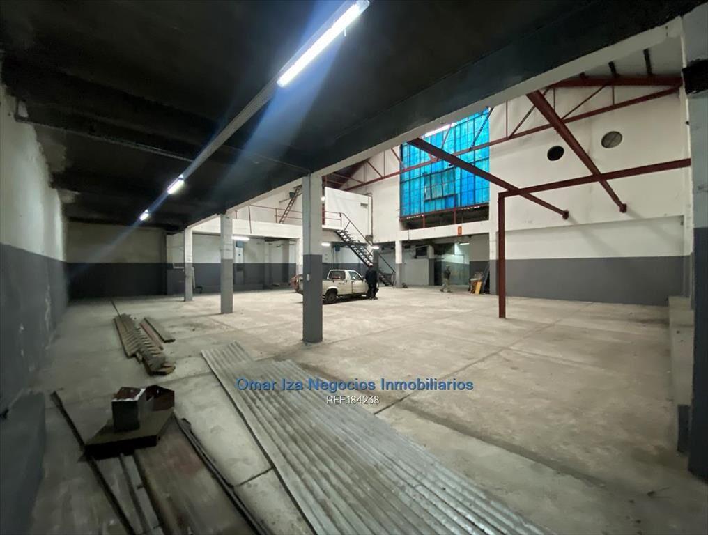 Venta local comercial + galpon + casona centro